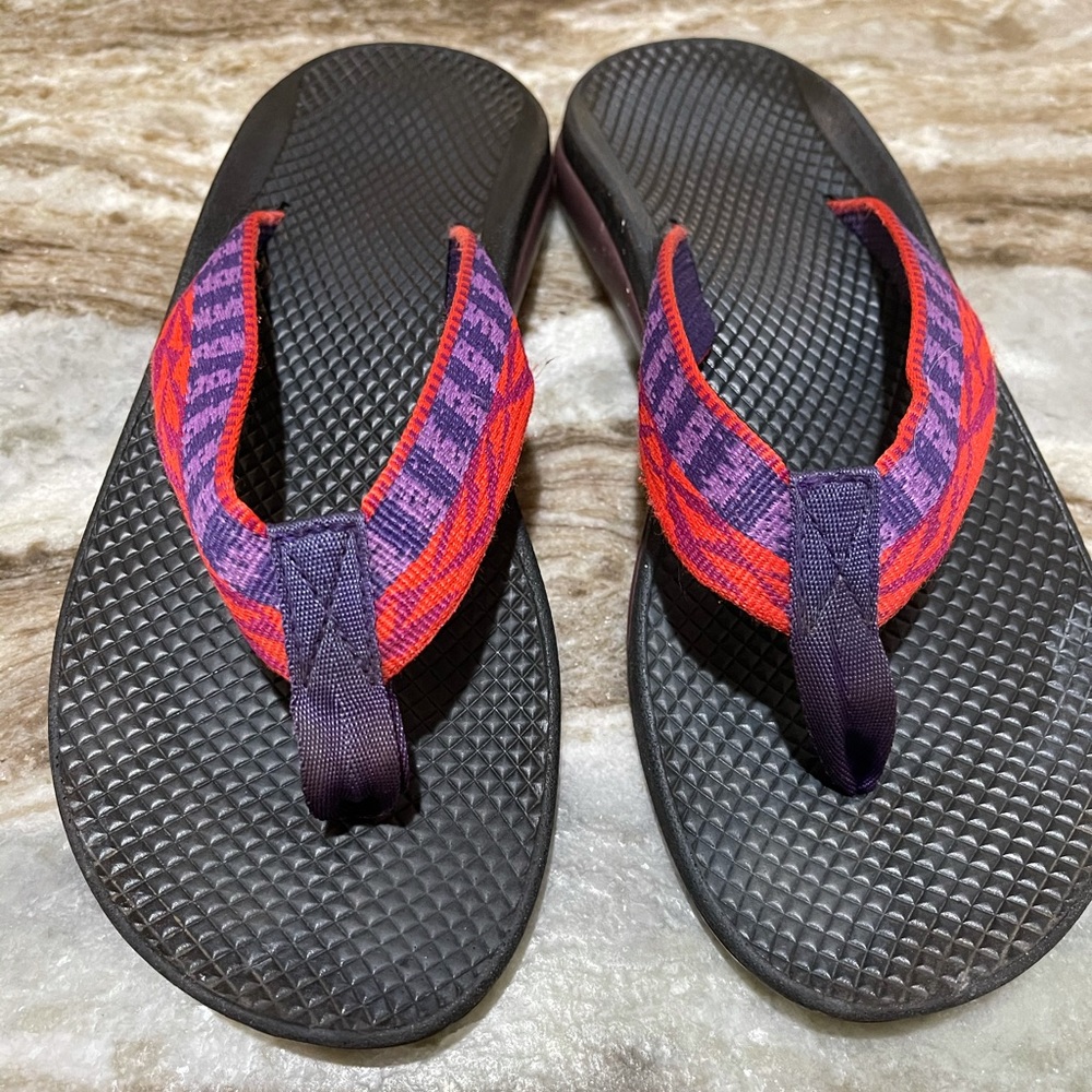Women’s Chaco classic flip flops sz7